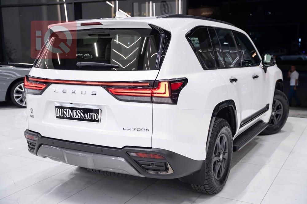 Lexus LX